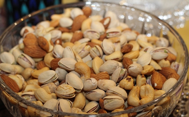 進口堅果怎么運輸到國內報關，堅果如何報關