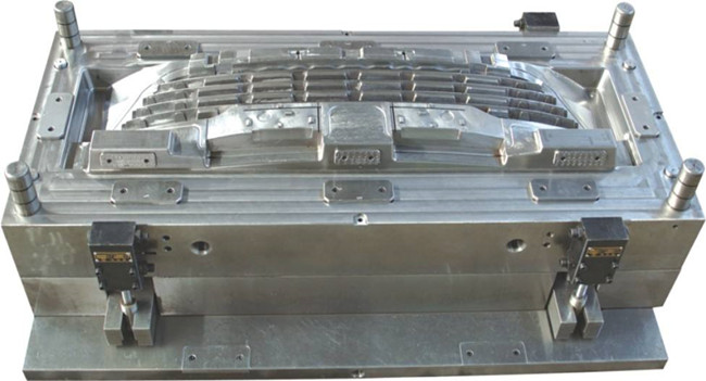 汽車模具進口報關需要給這些資料給代理報關公司 汽車模具進口報關需要給這些資料給代理報關公司