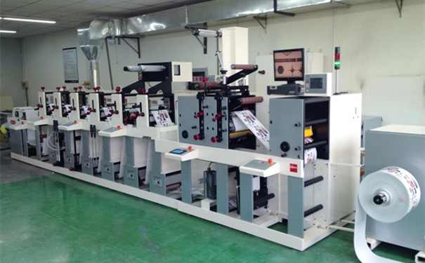 機械進口報關(guān)清關(guān)到放行要多久