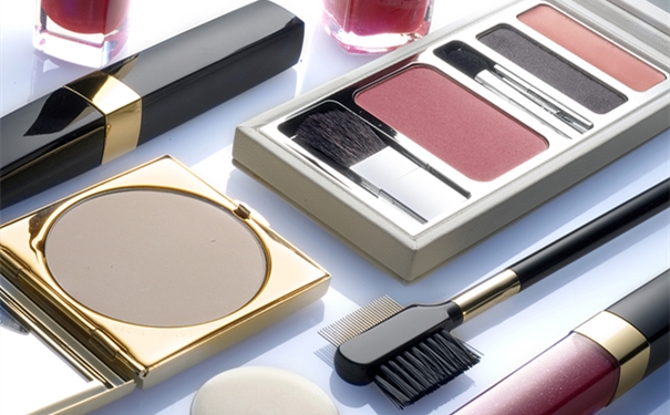 初次進(jìn)口化妝品報關(guān)代理注意事項(xiàng)看這里 初次進(jìn)口化妝品報關(guān)代理注意事項(xiàng)看這里